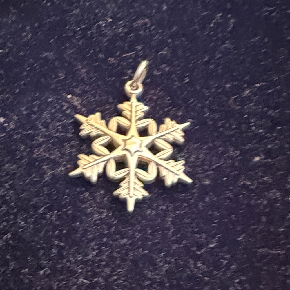 Tiffany Sterling silver snowflake pendant